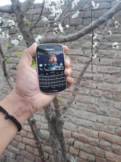 BLACKBERRY BOLD 4 9900 pta approved