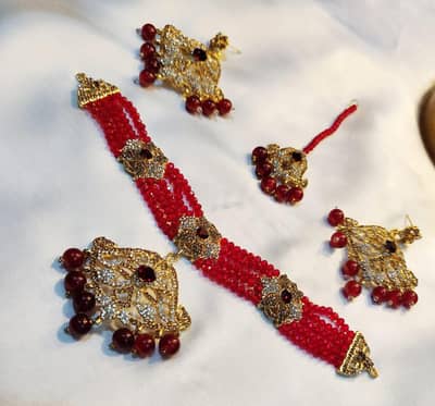 Red Stones Fancy Bridal Choker Set