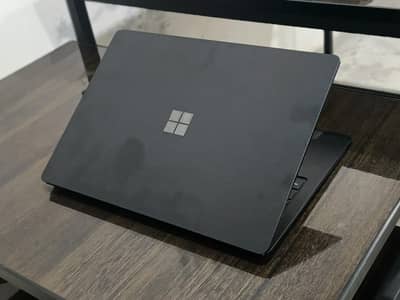 Microsoft Surface Laptop 6–Business 15th-Gen Intel Ultra 7, AI-Powered