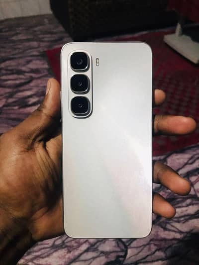 Infinix hot 60i new 10by10 phone