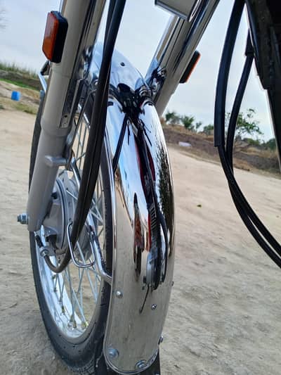 Honda CG 125 2025 Model – Total Genuine – Excellent Condition