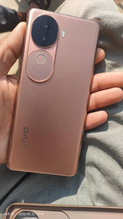 vivo v40e 16 ram 256 gb 10 by 10 condition
