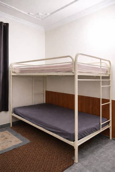 Bunk/Bunker Bed