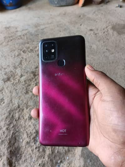 INFINIX HOT 10
