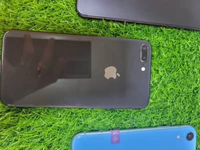 8 pluse 64 GB all ok 10/10 80 pluse bettary health