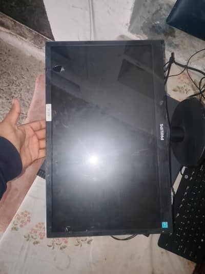led 19 inches PC  lenovo latest version