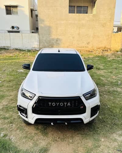 Toyota Hilux Revo GR Sport 2024