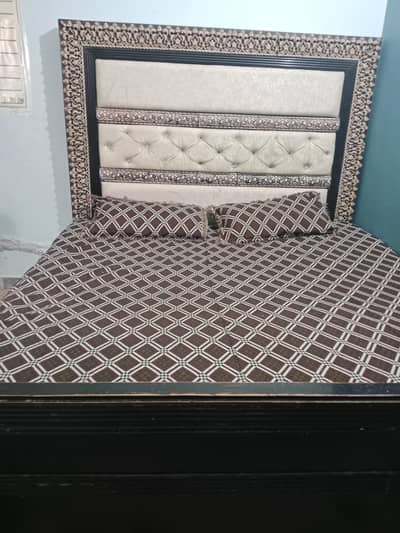 KING SIZE BED FOR SALE