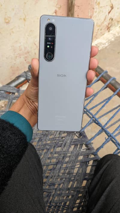 Sony Xperia 1 III 12/256 - Limited urgent selling –Best Deal in Market