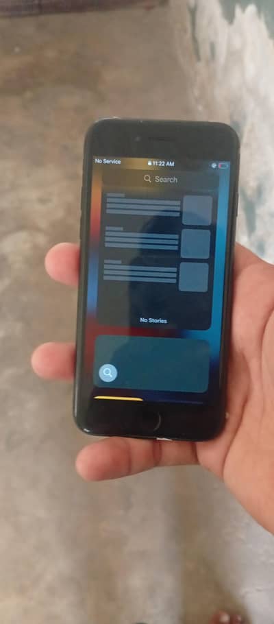 Iphone 7 all okay fingerprint 100% working all buttons working
