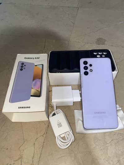 Samsung Galaxy A32 with box charger & cover