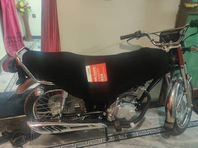 Honda cg 125, 2025 (only 44 km driven) new