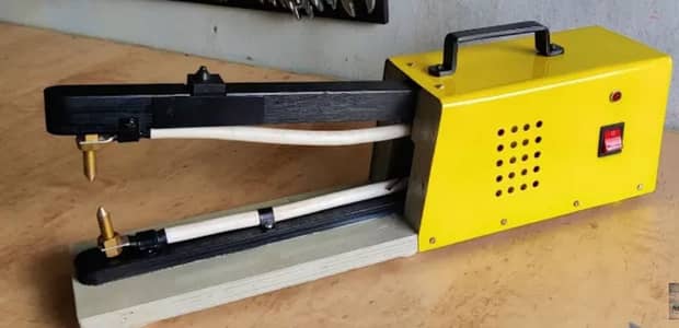 Spot welding machine