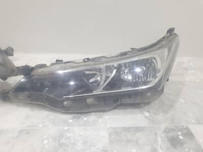 2019 corrola jenuine headlights and jenuine bumper for sale