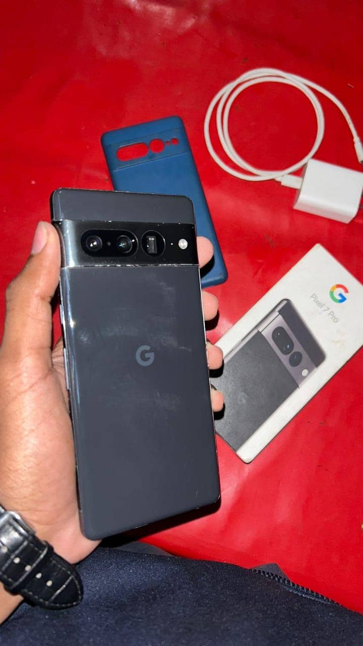 Google pixel 7pro 4