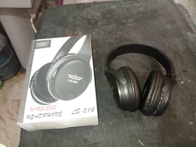 Headphones in Good Condition