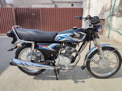 honda 125 2025 model 10/09 condition