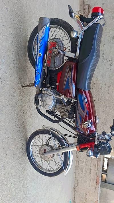 Honda 125 21/22 model lush condition documents complete biometric b ha