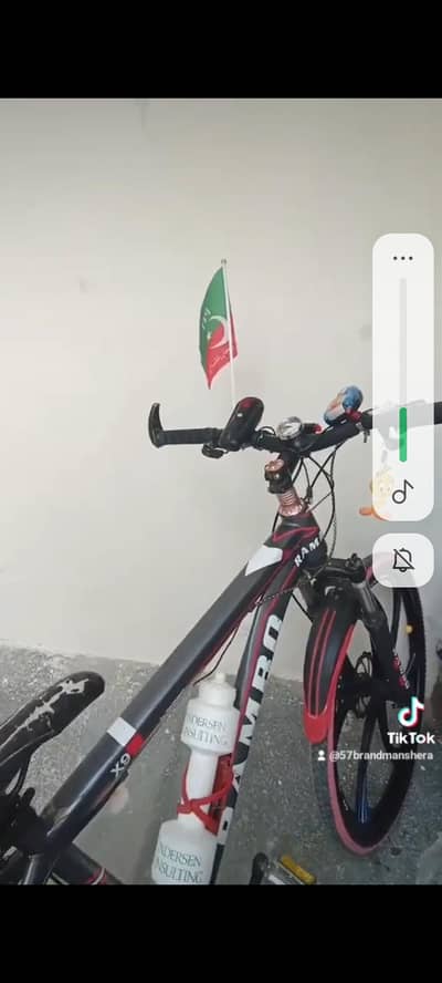 New cycle 28 siza big cycle With gears  online back tyre is punchured