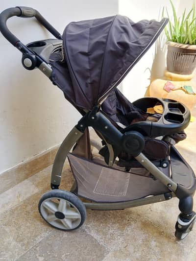 Graco prame And  stroller And car seat good condition