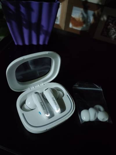 Airbud 735 Ion with ANC