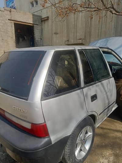 Suzuki Cultus 1000 cc