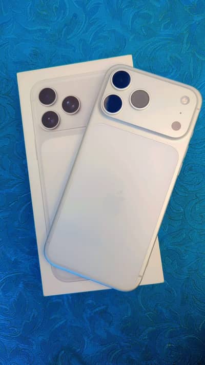 Iphone 17promax 256 silver