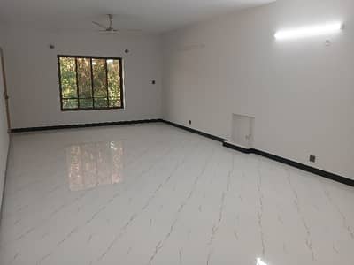 G9/1,4080,Full House Available