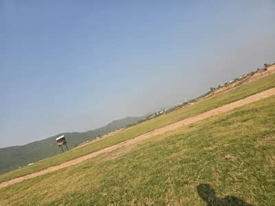 Margala Enclave,10 Marla Plot On 3 Year Installments Plot Available For Sale