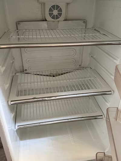Dawlance fridge for sale