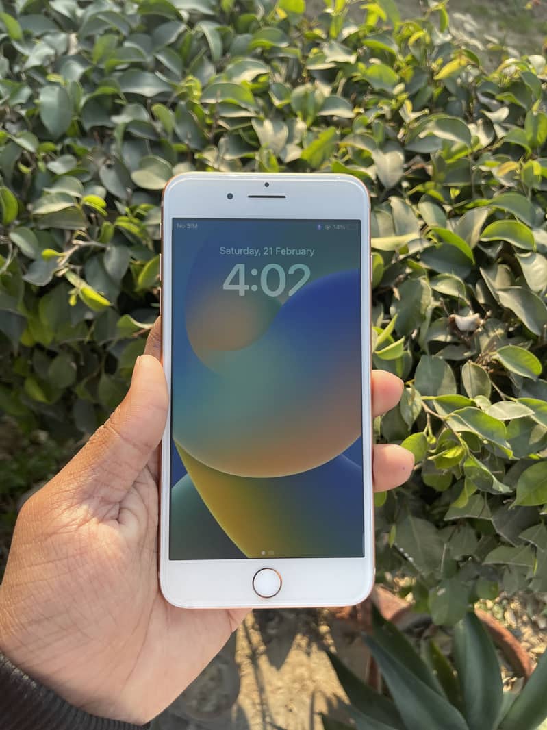 IPHONE PLUS GOOD CONDITION 6