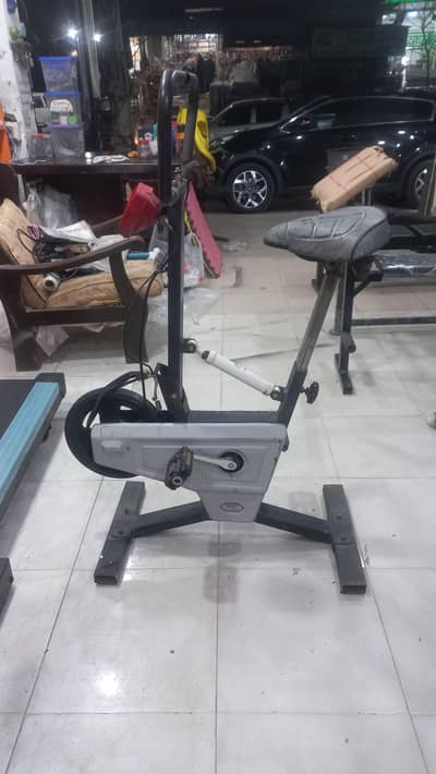 Elliptical cycle exercise cycling machine spin bike spinner treadmill