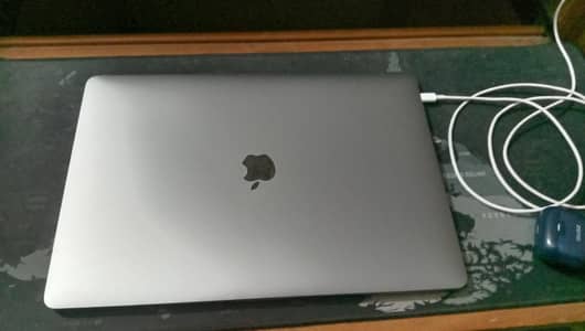 MacBook Pro 2016 | 16/512GB | I7 | 15-Inch