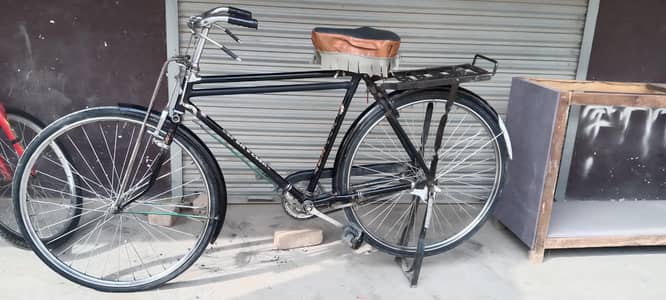 location sarai alamgir sa 10 mint ki drive pr