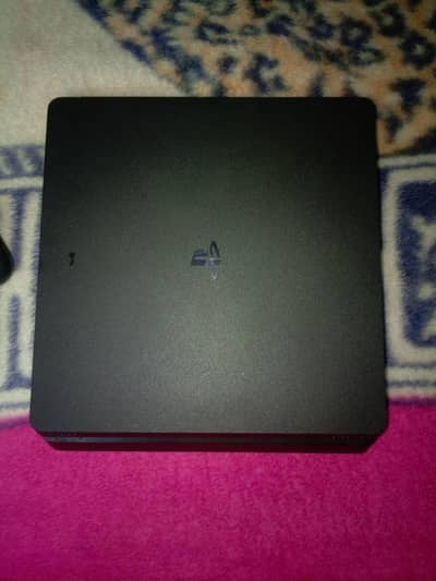PS4 slim 1TB