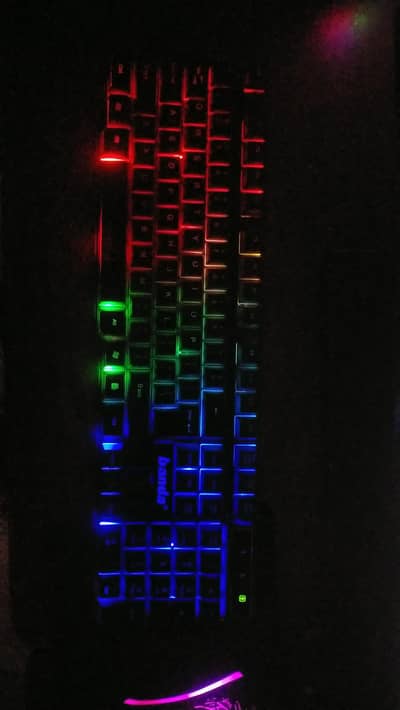 A semi mechanical keyboard very good condition very good sound