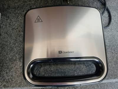 Dawlance sandwich maker