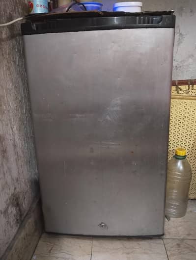 Esquire Imported Fridge