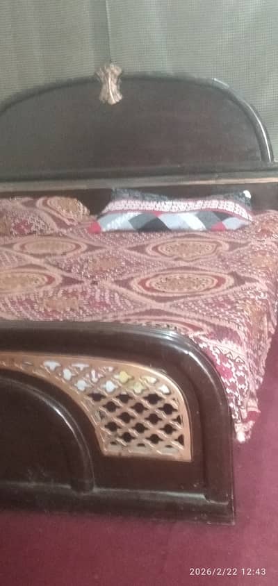 King size bed for sale