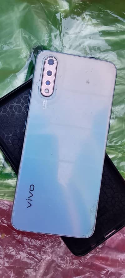 vivo s1 good candishan mobile 4/128 Rabat no 03156850372