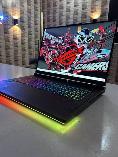 Asus ROG Strix G18 Gaming Laptop | Nvidia RTX 4080 12Gb | 2K 240HZ