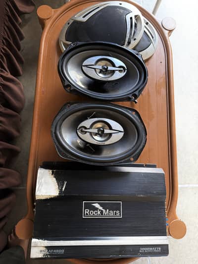 Amplifier + speakers