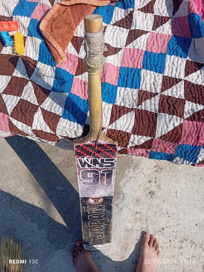 this is good back for all but grip was damaged