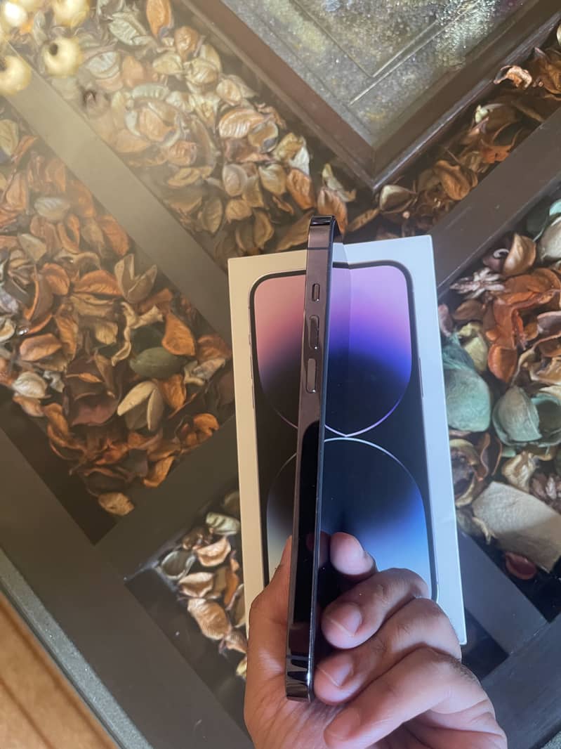 iPhone 14 pro max 3