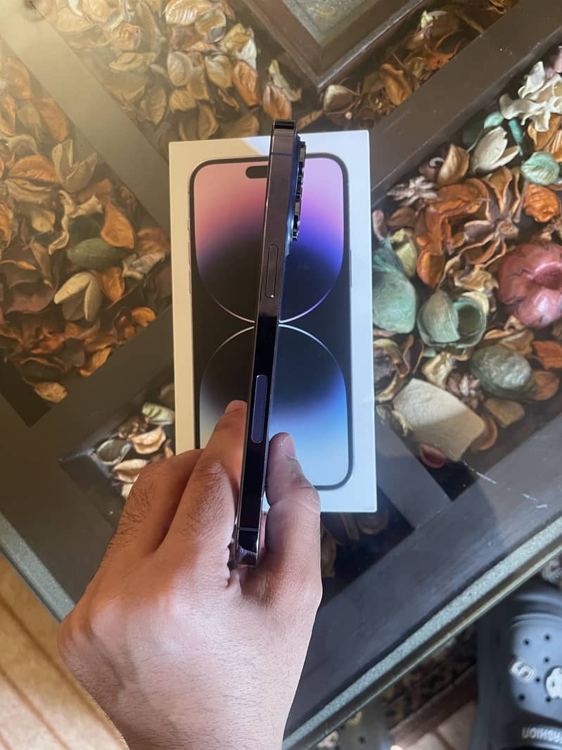 iPhone 14 pro max 5