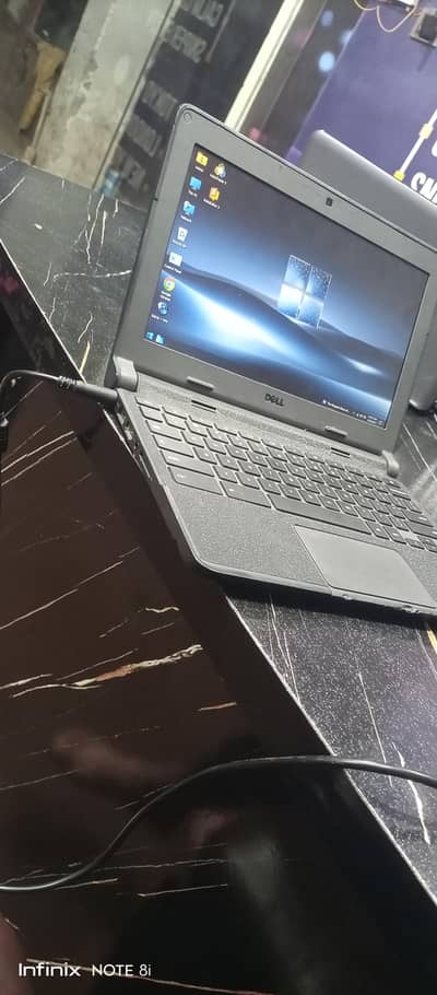 Chromebook phone nmbr03411500762