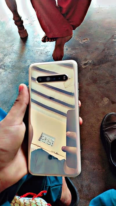 LG V60 Think 5G Exchange available