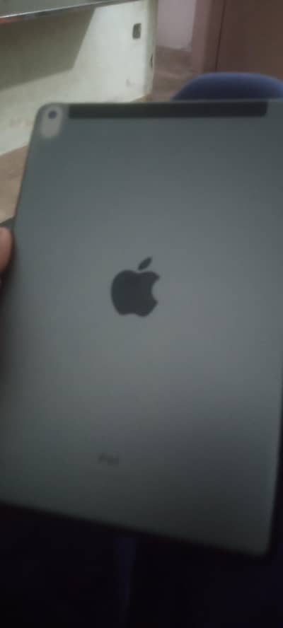 IPAD 8 32GB MDM Wifi+Sim Sim data working