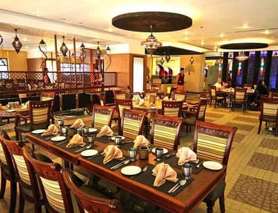 Restaurants Job Male and female 03074928103