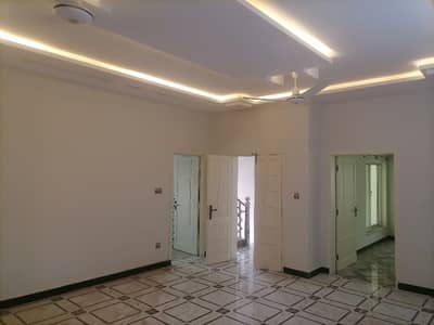 5 Marla House In I-10/2 Is Available